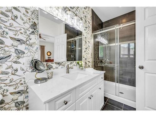 100 Magnolia Drive Drive, Port Dover, ON - Indoor Photo Showing Bathroom