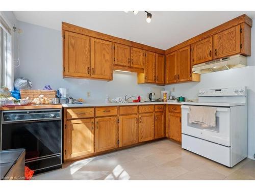 144 Richardson Drive, Port Dover, ON - Indoor Photo Showing Kitchen