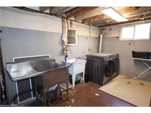 22 Charlton Crescent, Simcoe, ON - Indoor Photo Showing Laundry Room