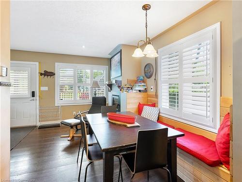 341 Cedar Drive, Turkey Point, ON - Indoor Photo Showing Dining Room