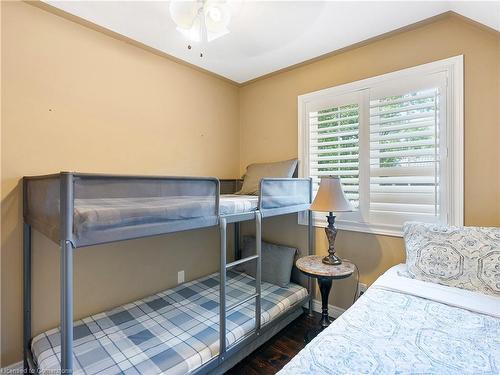 341 Cedar Drive, Turkey Point, ON - Indoor Photo Showing Bedroom