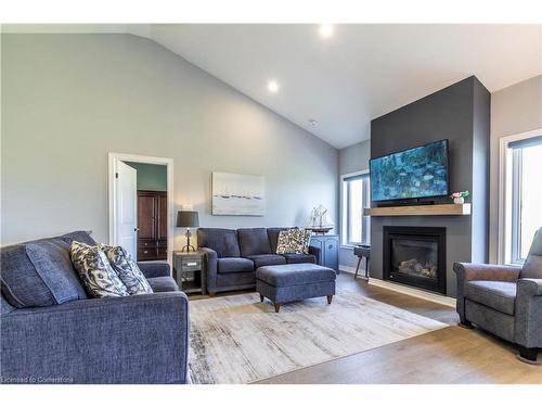 85-75 Regatta Drive Drive, Port Dover, ON - Indoor Photo Showing Living Room With Fireplace