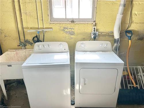 228 St George St Street, Port Dover, ON - Indoor Photo Showing Laundry Room