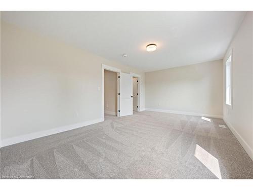 127 Amber Street, Waterford, ON - Indoor Photo Showing Bathroom