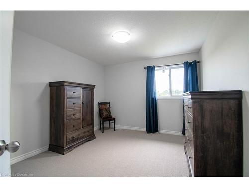 144 Glendale Drive, Tillsonburg, ON - Indoor Photo Showing Bedroom