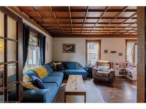 80 Kent Street S, Simcoe, ON - Indoor Photo Showing Living Room