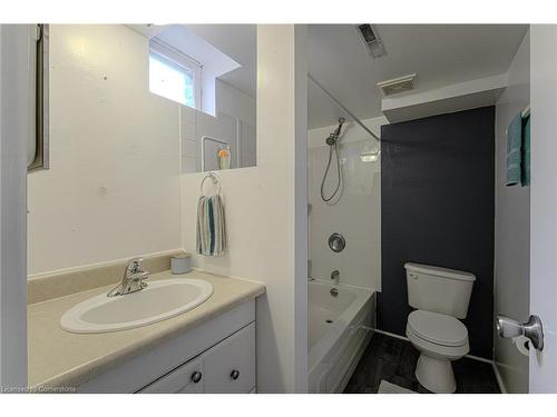 80 Kent Street S, Simcoe, ON - Indoor Photo Showing Bathroom