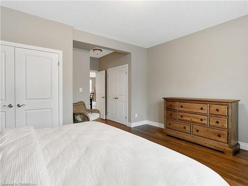 4-418 Nelson Street W, Port Dover, ON - Indoor Photo Showing Bedroom