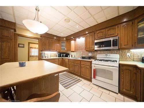 92 Main St N, Waterford, ON - Indoor Photo Showing Kitchen