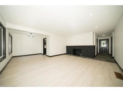 17 Martin Avenue, Simcoe, ON - Indoor Photo Showing Other Room