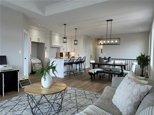 55 Rogers Street, Jarvis, ON - Indoor Photo Showing Living Room