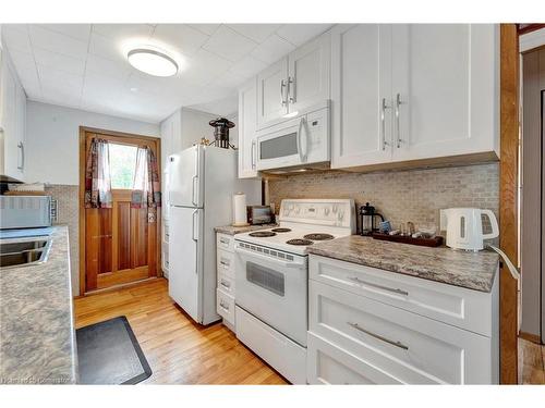 319 Erie Boulevard, Long Point, ON - Indoor Photo Showing Kitchen