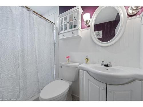 367 Angling Road, Waterford, ON - Indoor Photo Showing Bathroom