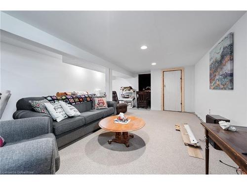 367 Angling Road, Waterford, ON - Indoor Photo Showing Living Room