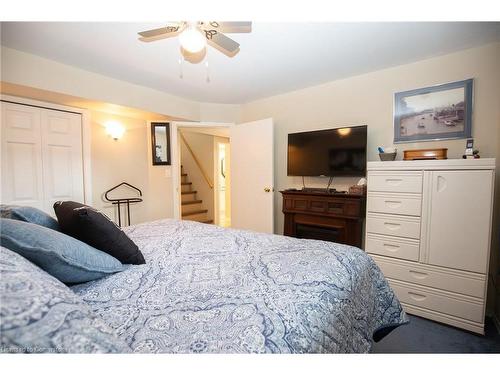 19 First Avenue, Port Dover, ON - Indoor Photo Showing Bedroom