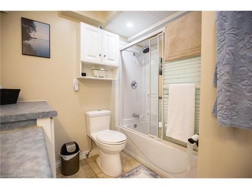 19 First Avenue, Port Dover, ON - Indoor Photo Showing Bathroom