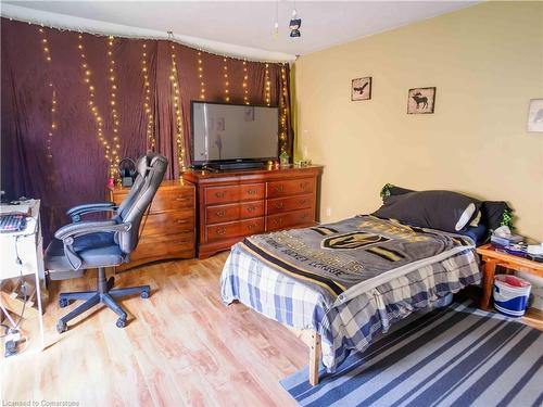 2078 Main Street N, Jarvis, ON - Indoor Photo Showing Bedroom