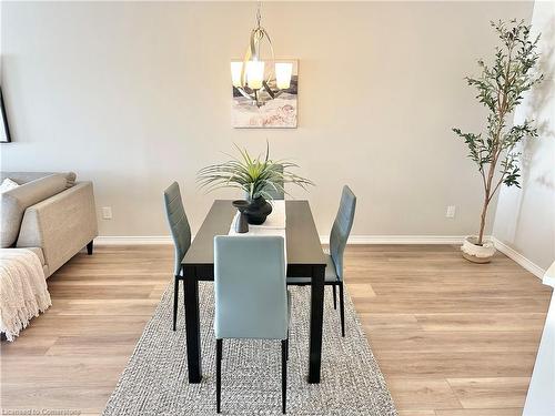 605-11 Mill Pond Court, Simcoe, ON - Indoor Photo Showing Dining Room