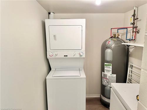 605-11 Mill Pond Court, Simcoe, ON - Indoor Photo Showing Laundry Room