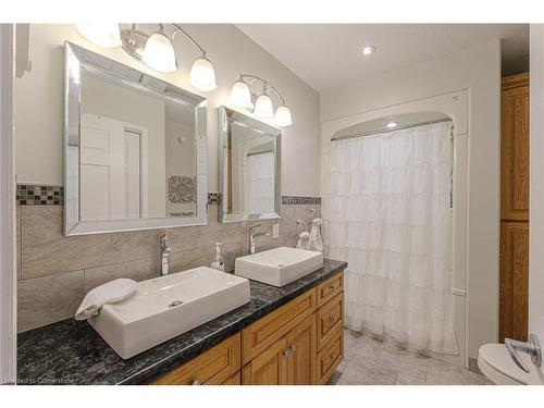 65 Mann Avenue, Simcoe, ON - Indoor Photo Showing Bathroom