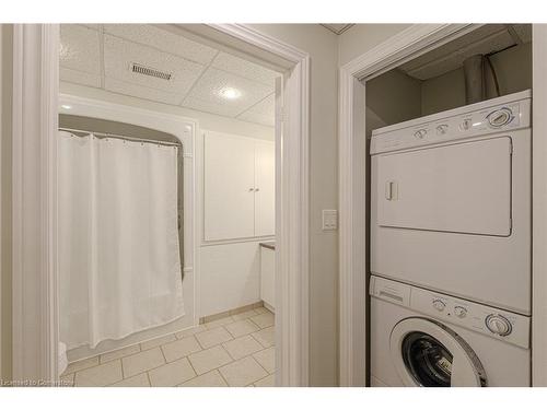 65 Mann Avenue, Simcoe, ON - Indoor Photo Showing Laundry Room