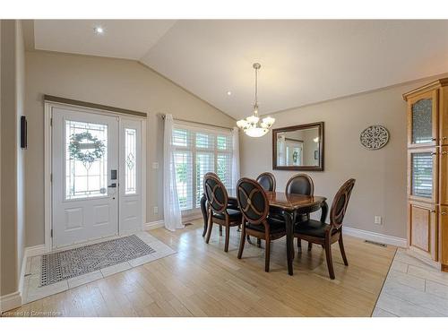 65 Mann Avenue, Simcoe, ON - Indoor Photo Showing Dining Room