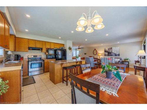 103 Upper Canada Drive, Port Rowan, ON - Indoor Photo Showing Kitchen