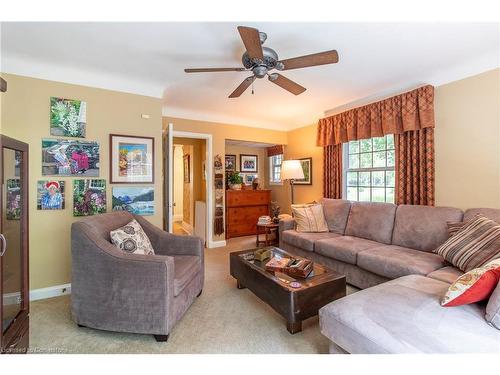 312 Nelson Street W, Port Dover, ON - Indoor Photo Showing Living Room