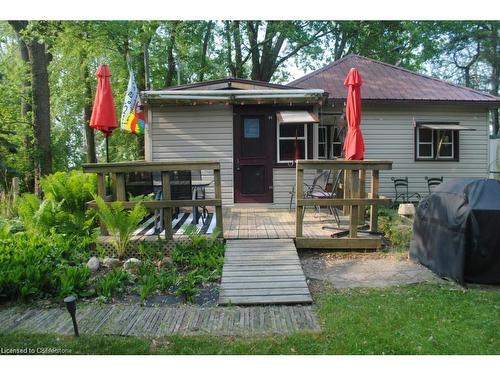 303 Erie Boulevard, Long Point, ON - Outdoor