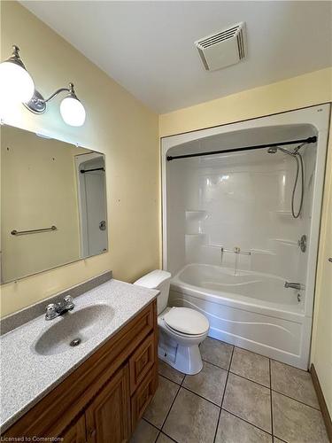 245 Queen Street, Simcoe, ON - Indoor Photo Showing Bathroom