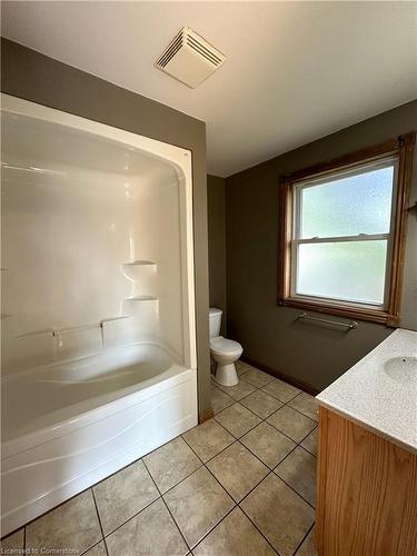 245 Queen Street, Simcoe, ON - Indoor Photo Showing Bathroom