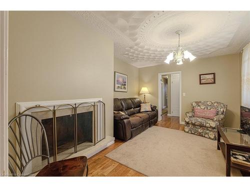 126 Mccall Crescent, Simcoe, ON - Indoor Photo Showing Bathroom