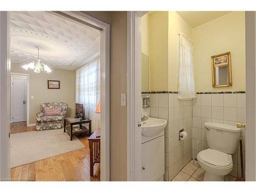 126 Mccall Crescent, Simcoe, ON - Indoor Photo Showing Bathroom