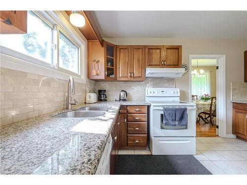 126 Mccall Crescent, Simcoe, ON - Indoor Photo Showing Kitchen With Double Sink