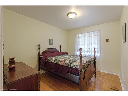 126 Mccall Crescent, Simcoe, ON - Indoor Photo Showing Bedroom