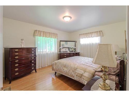 126 Mccall Crescent, Simcoe, ON - Indoor Photo Showing Bedroom