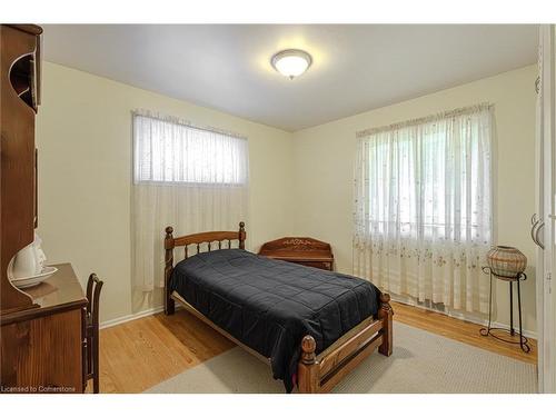 126 Mccall Crescent, Simcoe, ON - Indoor Photo Showing Bathroom