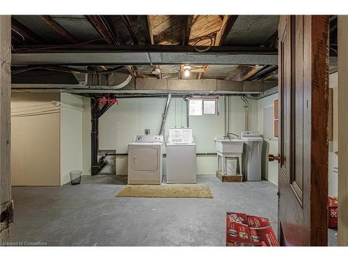 126 Mccall Crescent, Simcoe, ON - Indoor Photo Showing Laundry Room