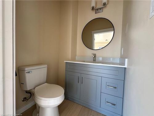 68 Hamilton Plank Rd, Port Dover, ON - Indoor Photo Showing Bathroom