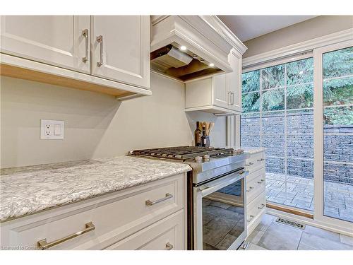 162 Mccall Crescent, Simcoe, ON - Indoor Photo Showing Kitchen