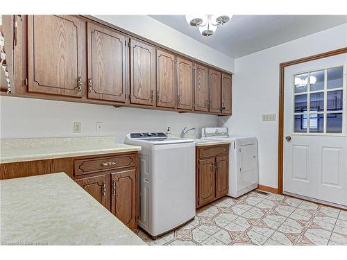 162 Mccall Crescent, Simcoe, ON - Indoor Photo Showing Laundry Room