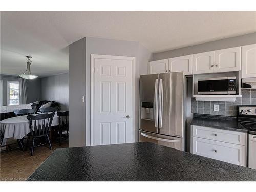 16 Gaal Court, Brantford, ON - Indoor Photo Showing Dining Room