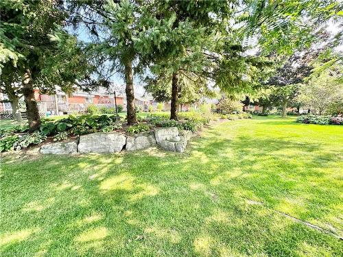 34-175 Victoria Court, Simcoe, ON - Outdoor