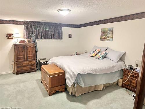 34-175 Victoria Court, Simcoe, ON - Indoor Photo Showing Bedroom