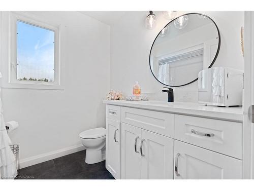 341 Concession 12 Road, Waterford, ON - Indoor Photo Showing Bathroom