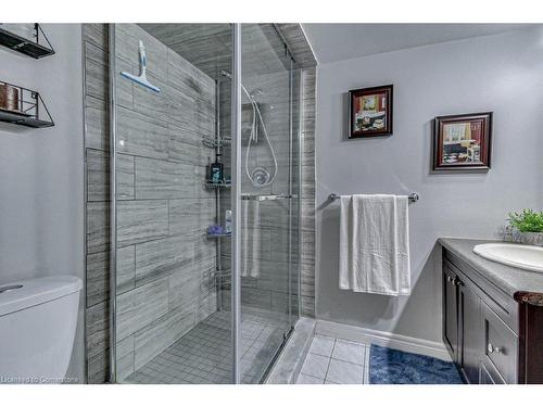 301 South Drive, Simcoe, ON - Indoor Photo Showing Bathroom