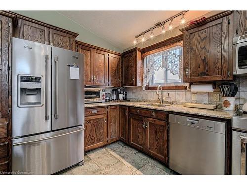 23 Mergl Drive, Port Dover, ON - Indoor Photo Showing Kitchen