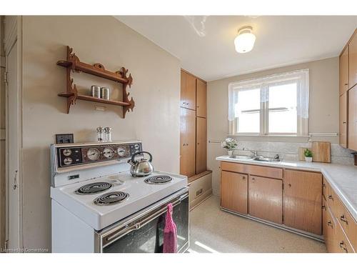 231 Culver Road, Simcoe, ON - Indoor Photo Showing Kitchen With Double Sink