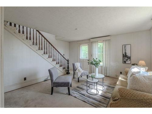 231 Culver Road, Simcoe, ON - Indoor Photo Showing Living Room