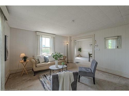 231 Culver Road, Simcoe, ON - Indoor Photo Showing Living Room